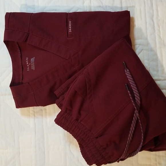 Jaanuu Pants & Jumpsuits Jaanu Cranberry Scrub Set Poshmark